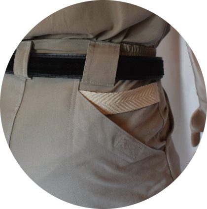 detalle_bolsillo_pantalon_detras
